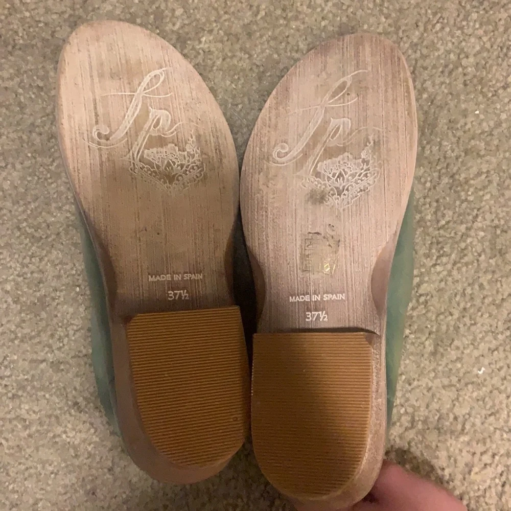 Sandals - Picture 3 of 5